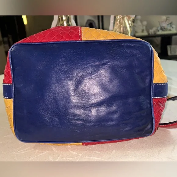 Bottega Veneta multicolour Woven Bucket Bag - Picture 4 of 17